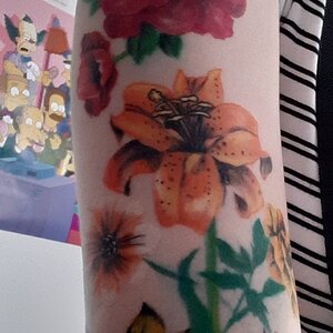 Tattoo (half sleeve)